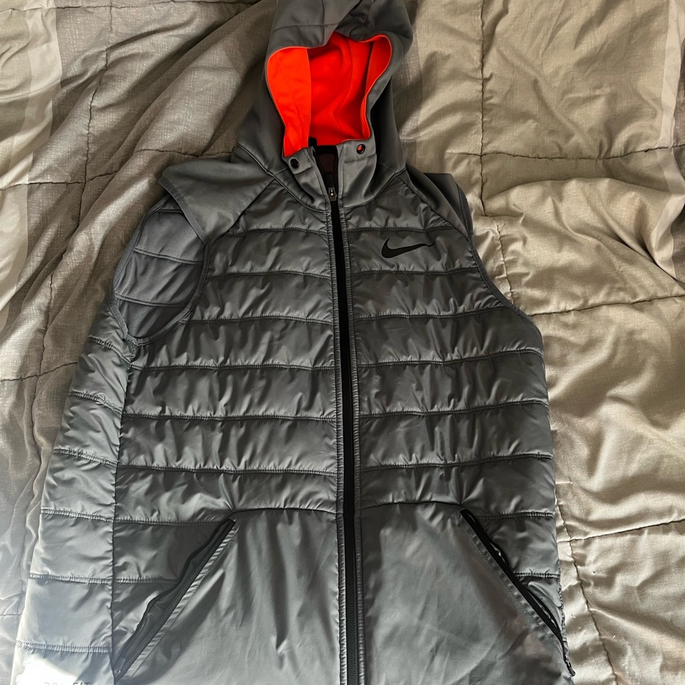 Nike Men's Gray and Orange Hooded Puffer Jacket